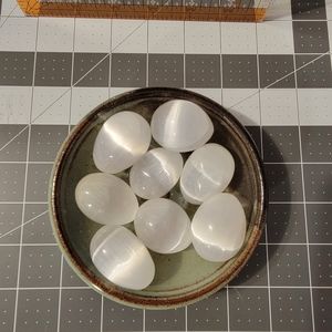 Selenite mini eggs